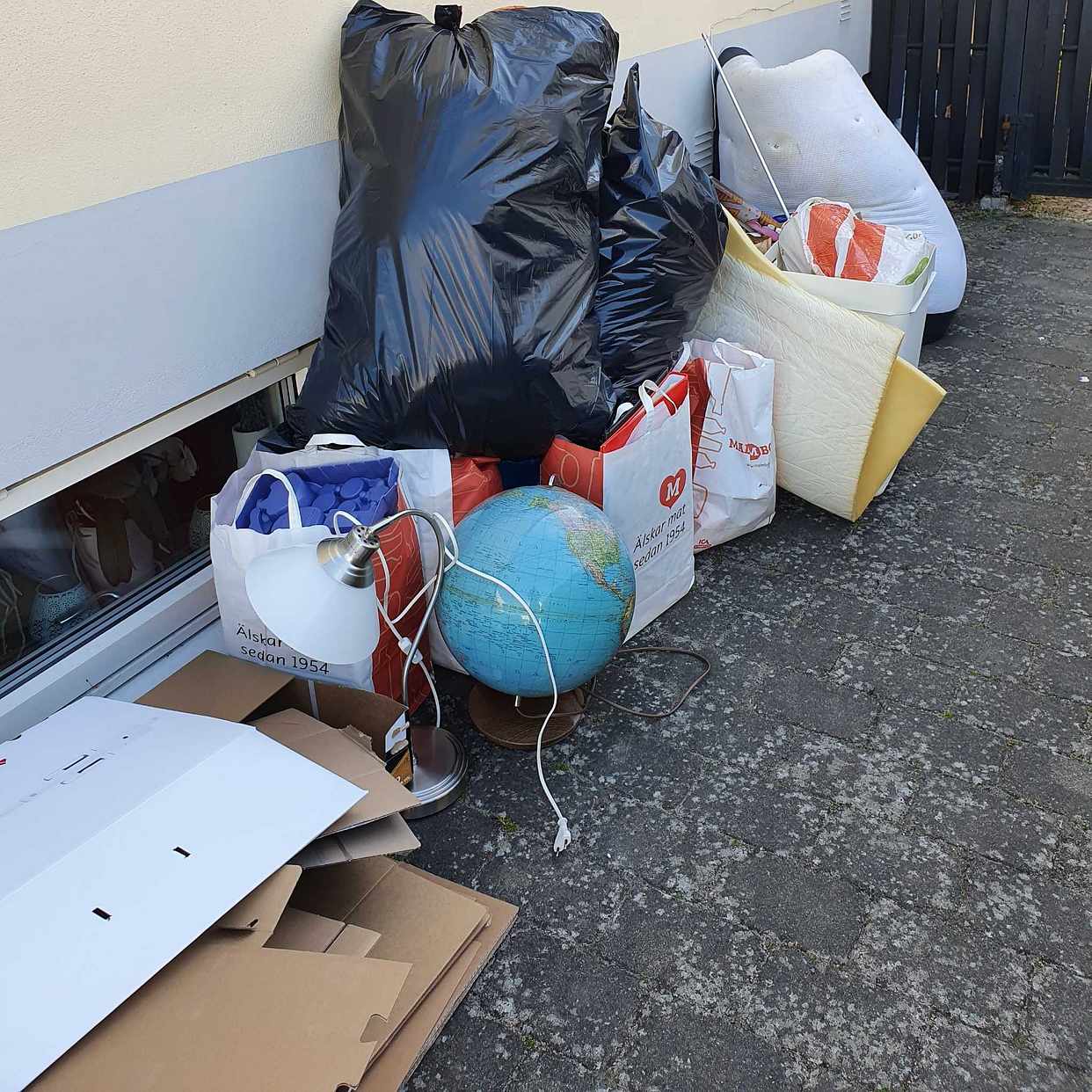 image of Div skräp till tippen - Limhamn