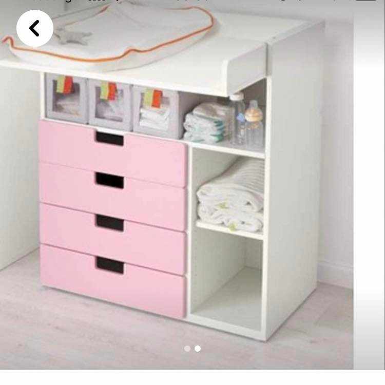image of Hämta isärskruvat möbel - 