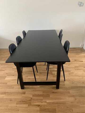 image of Soffa, matbord med 6 stol - 