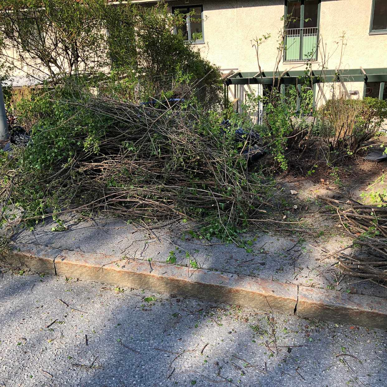image of Trädgårdsavfall till tipp - Hägersten