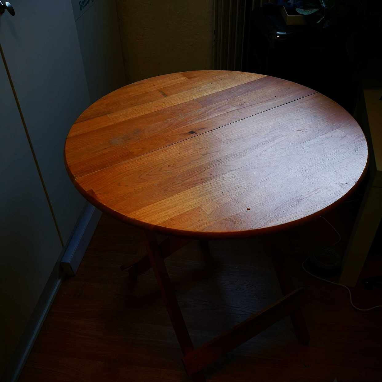 image of Litet fällbart bord - Årsta