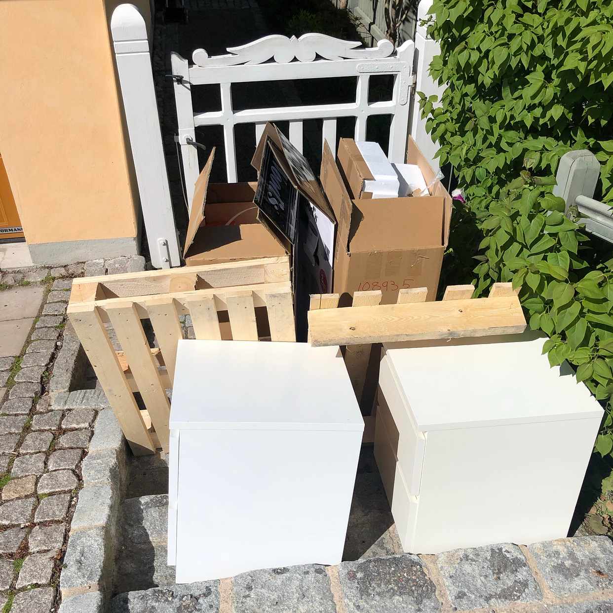 image of Nattduksbord och emballag - Enskede