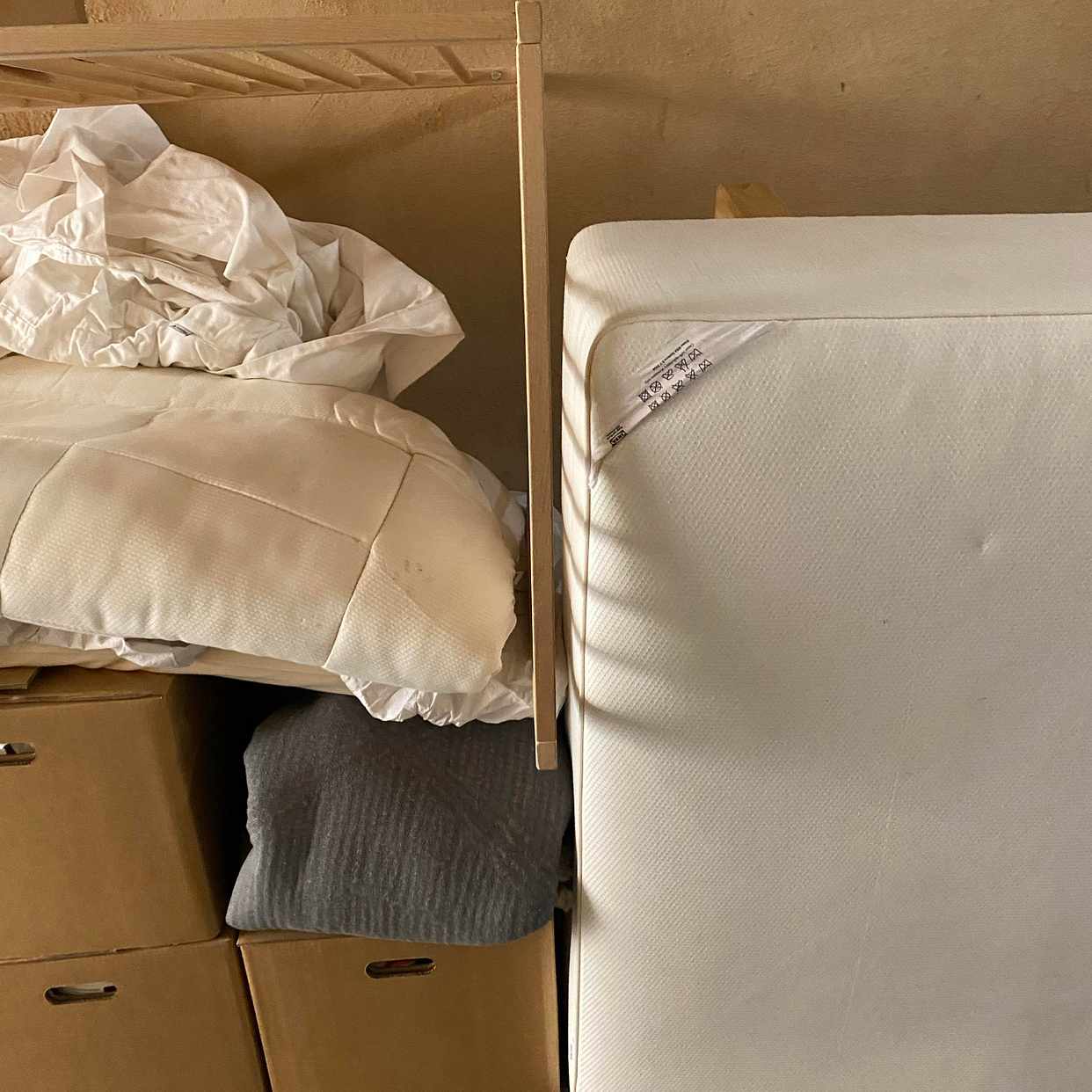 image of Boxes, Bed and other - Stockholm