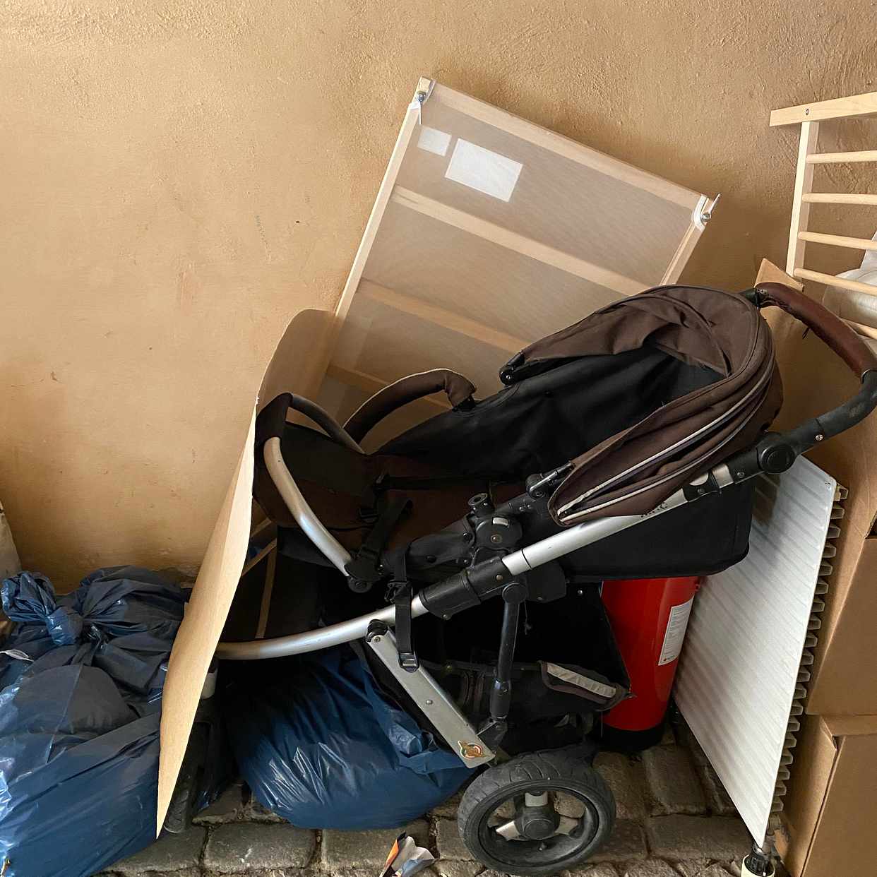 image of Boxes, Bed and other - Stockholm