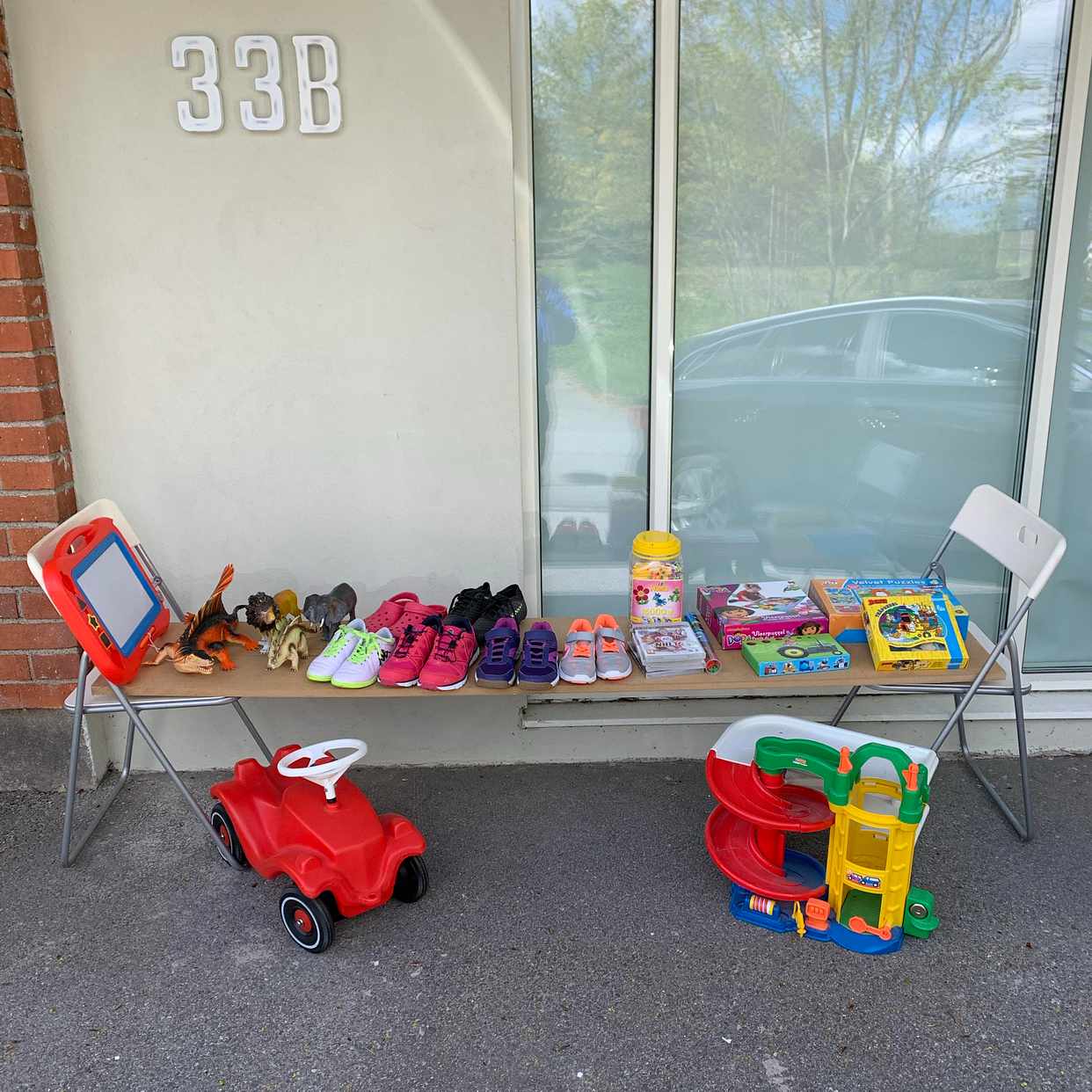 image of Gratis leksaker, skor mm - Trångsund