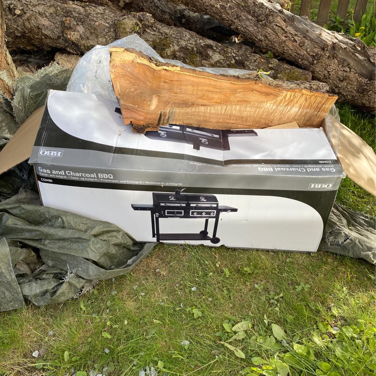 image of Rå ved, grillemballage - Enskede