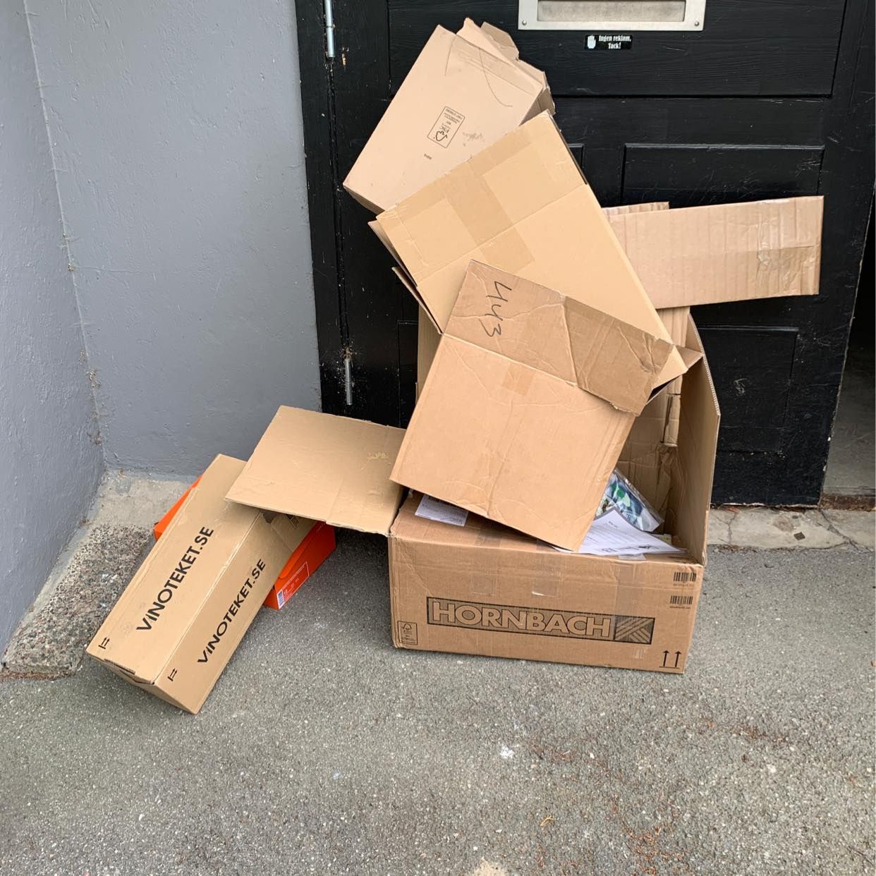 image of Cardboards - Bromma