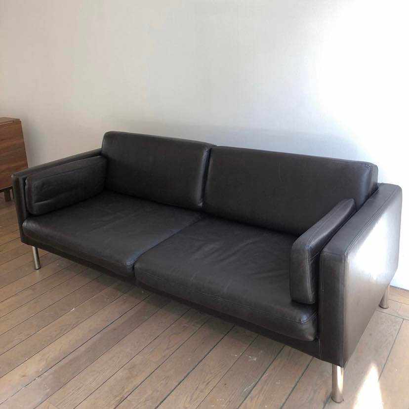 image of Pick-up and deliver sofa - 