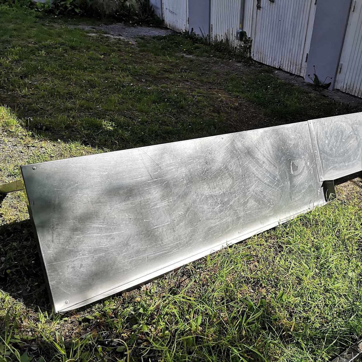 image of Bänk i rostfritt stål - Hägersten
