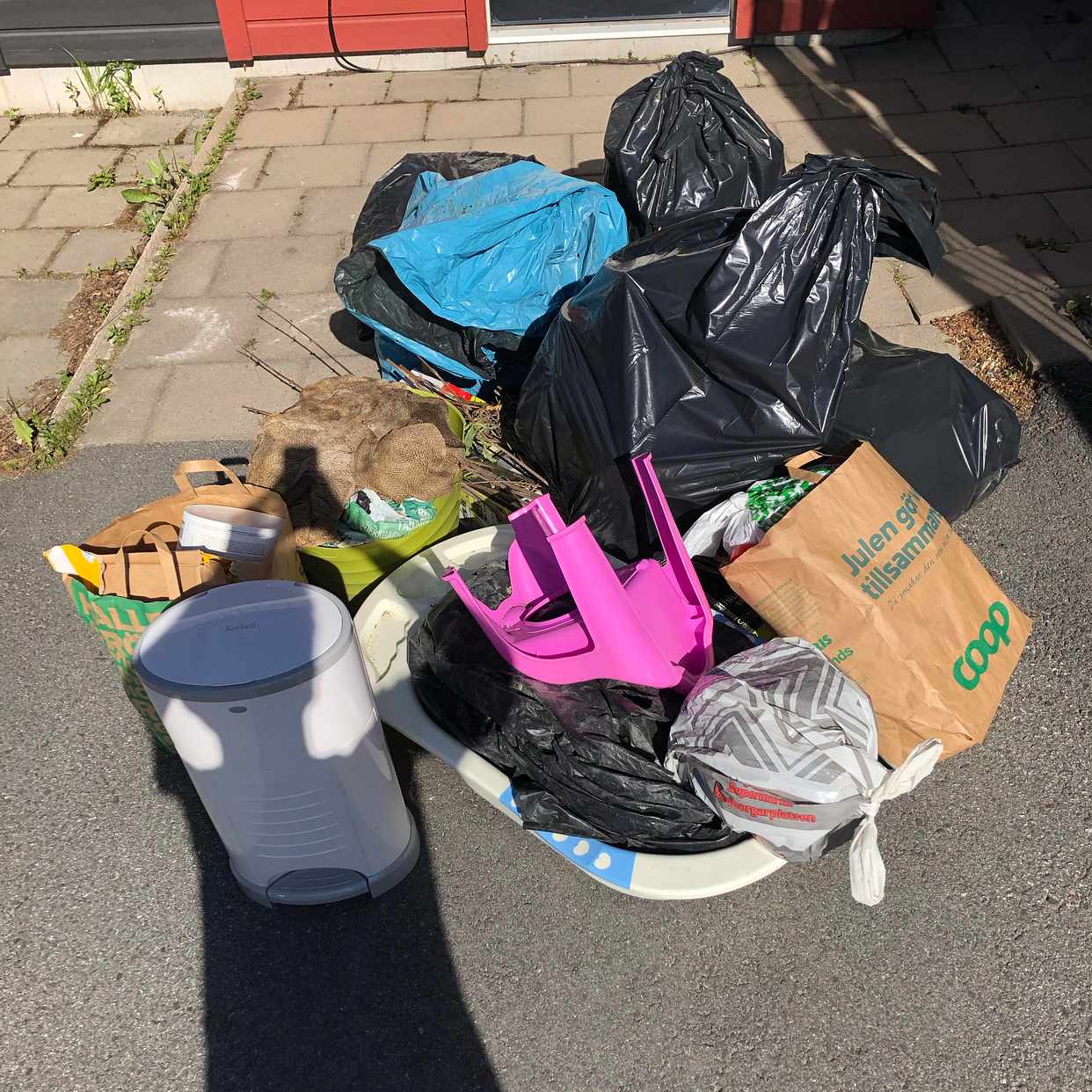image of Plast, trädgårdsrens etc - Vendelsö