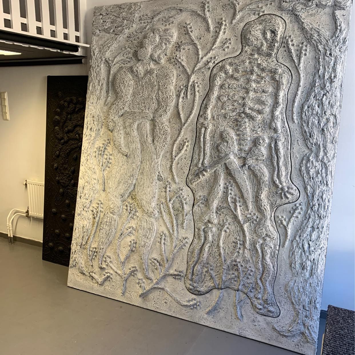 image of Slänga två tavlor - Stockholm