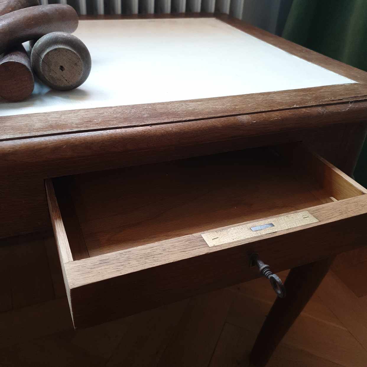image of NK Sidobord / soffbord - Stockholm