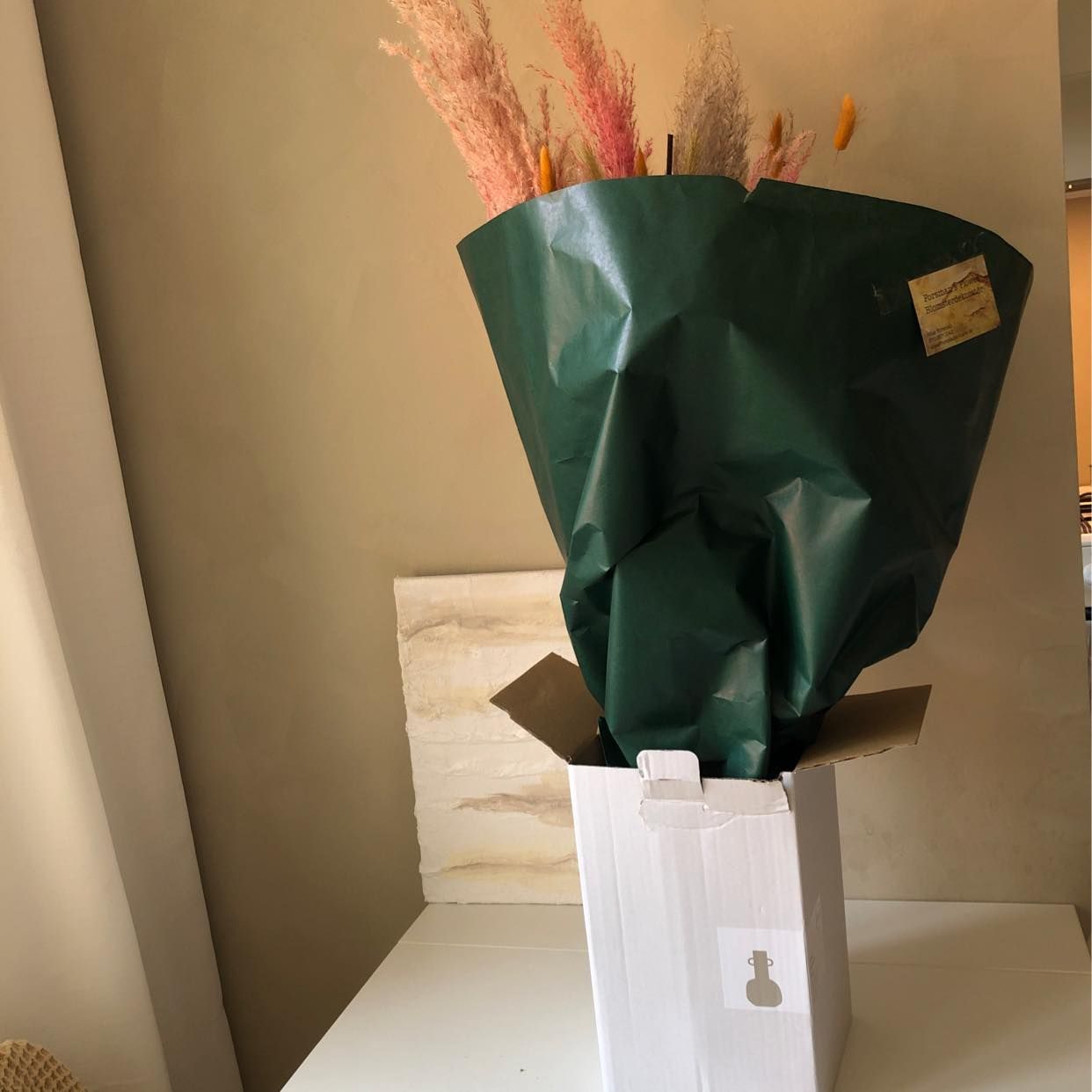 image of Lämning av kruka å blommo - 