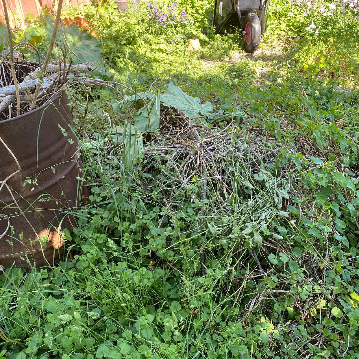 image of Diverse skräp - Ekerö