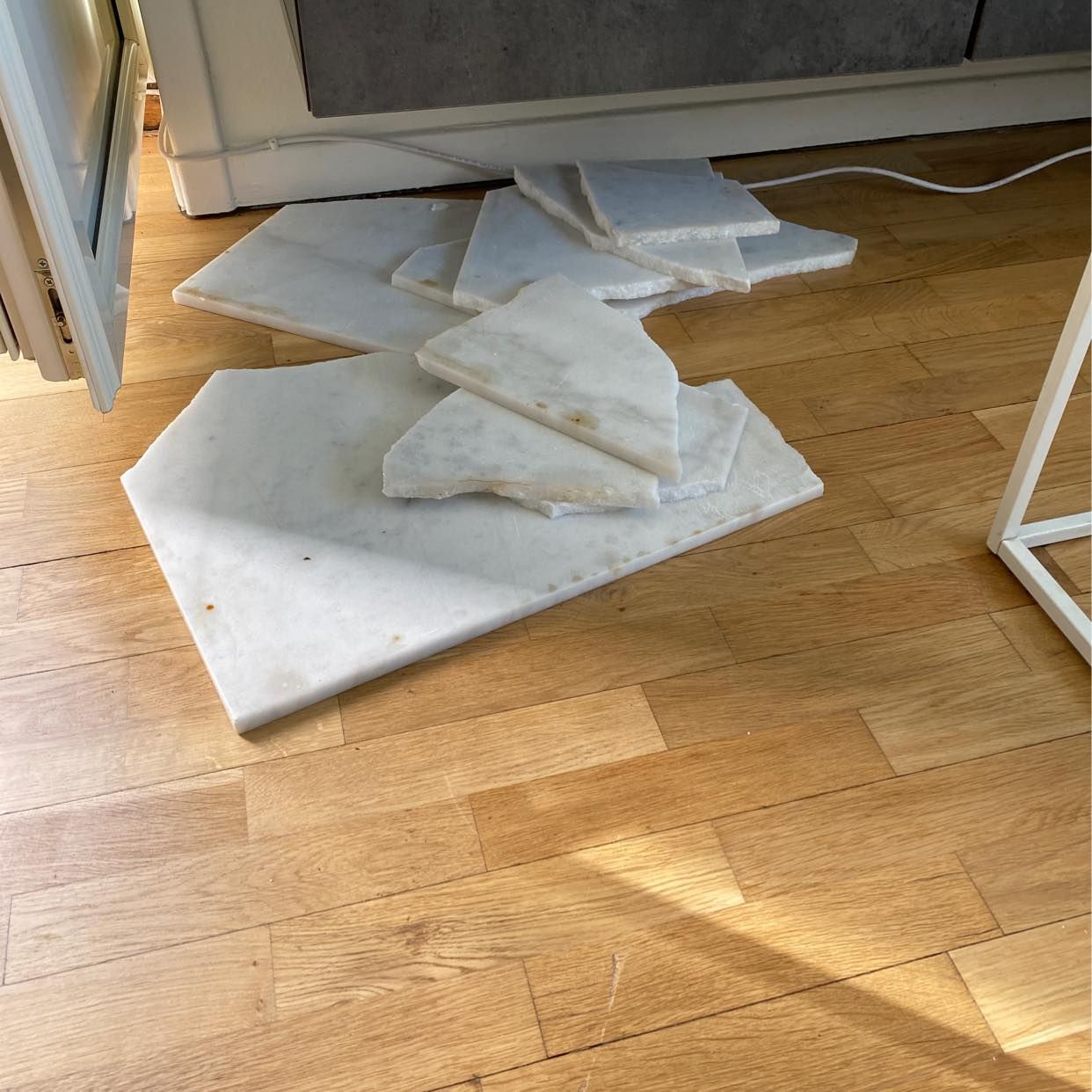 image of Släng allt på bilderna - Bromma