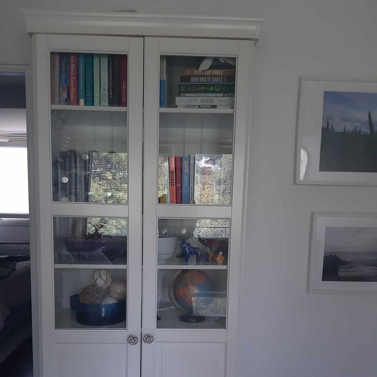 image of IKEA Liatorp Vitrinskåp - 