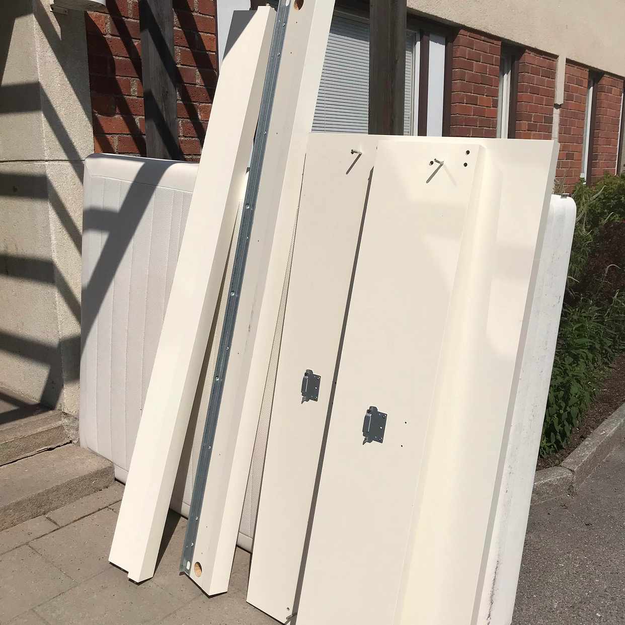 image of 140 Ikeasäng till tippen - Stockholm