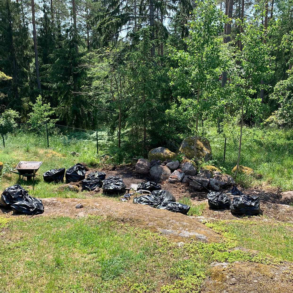 image of Slänga trädgårdsavfall - Gustavsberg