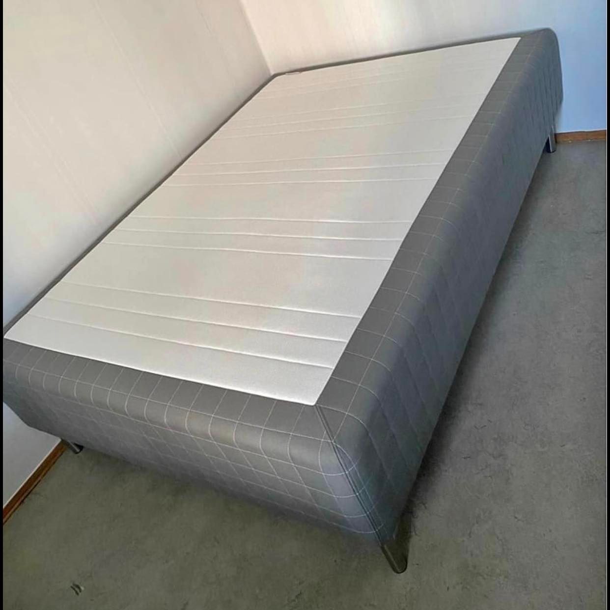 image of 140 säng - 