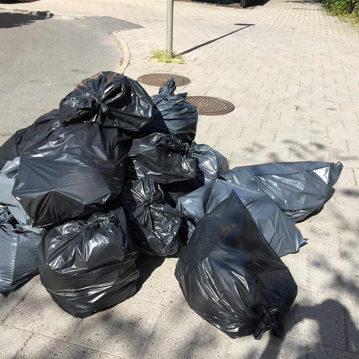 image of Sorterat Plast / Wellpap - Enskededalen