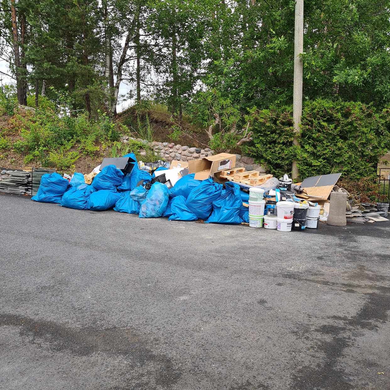 image of Diverse byggavfall - Värmdö