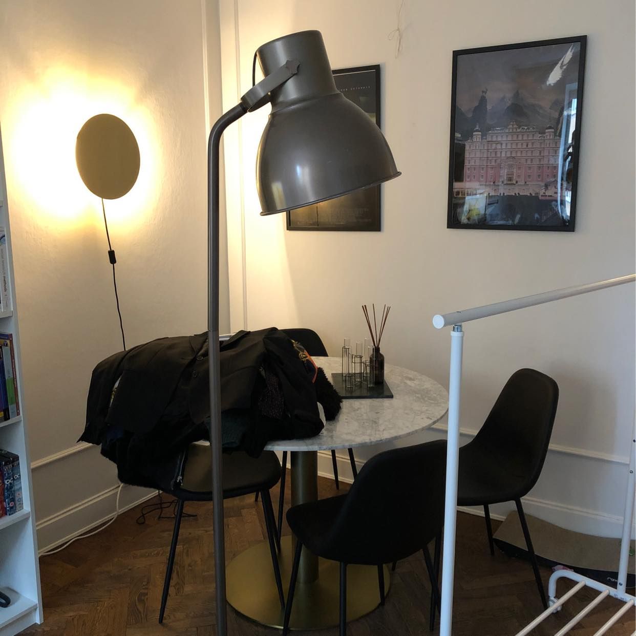 image of Golvlampa, klädställnig - Stockholm