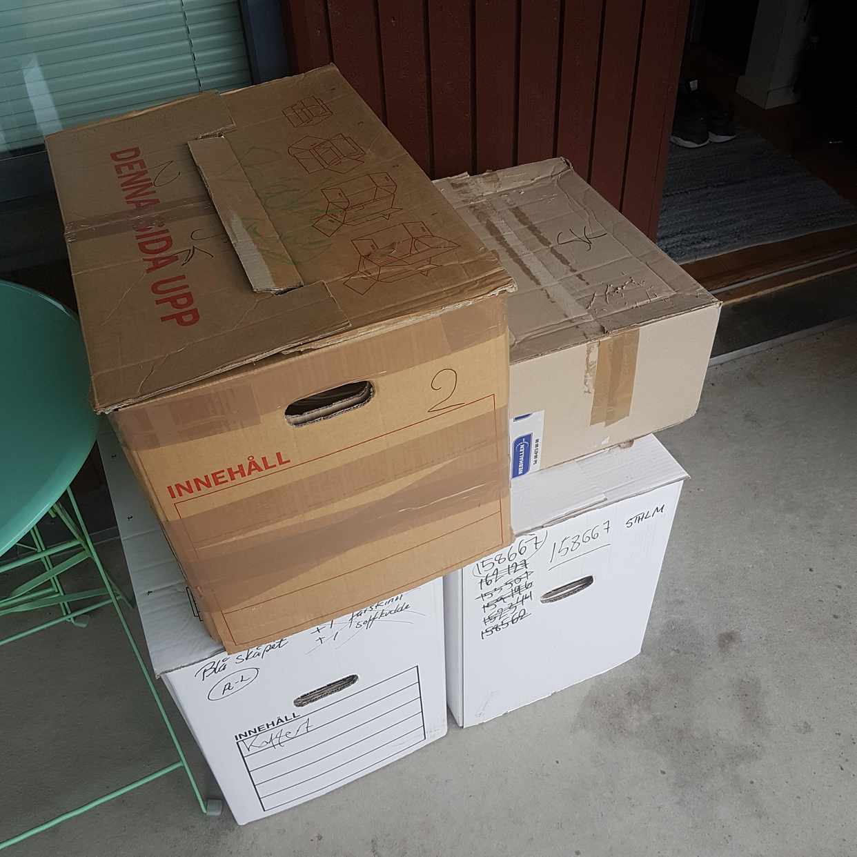 image of 3 flyttlådor + 1 mindre - 
