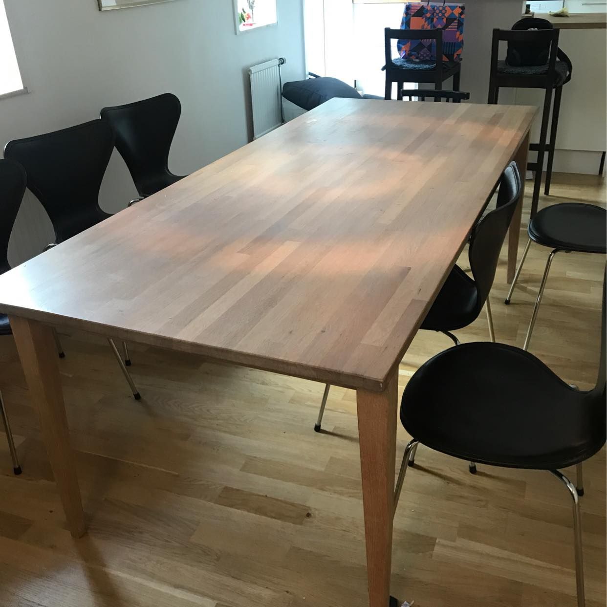 image of Flytt av matbord och säng - 