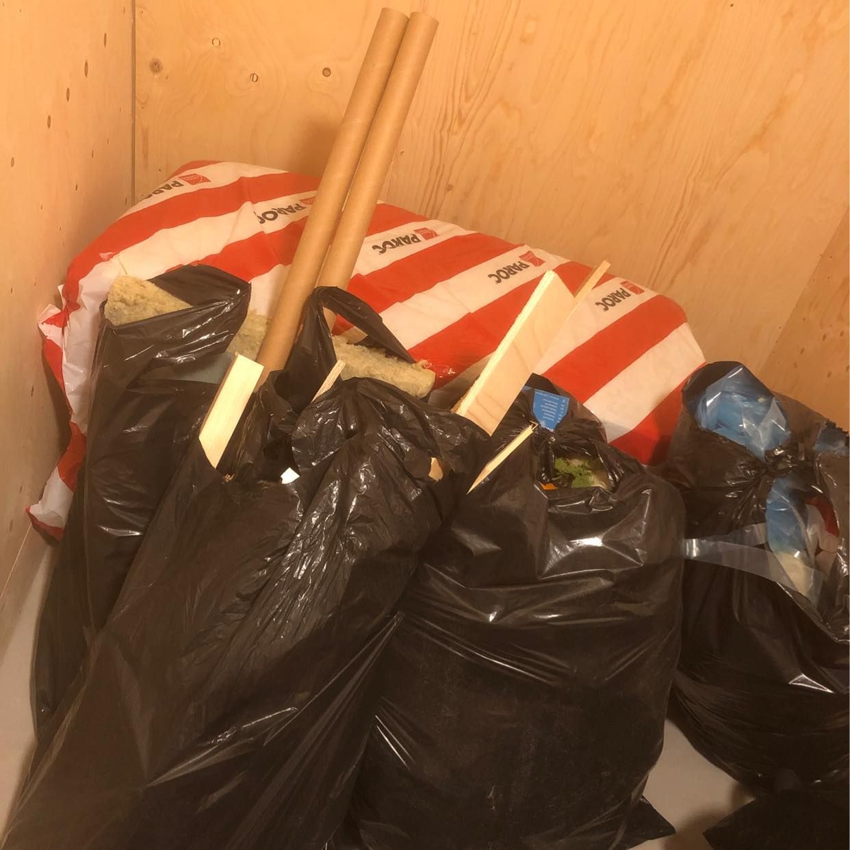 image of Få bort diverse skräp - Öjersjö