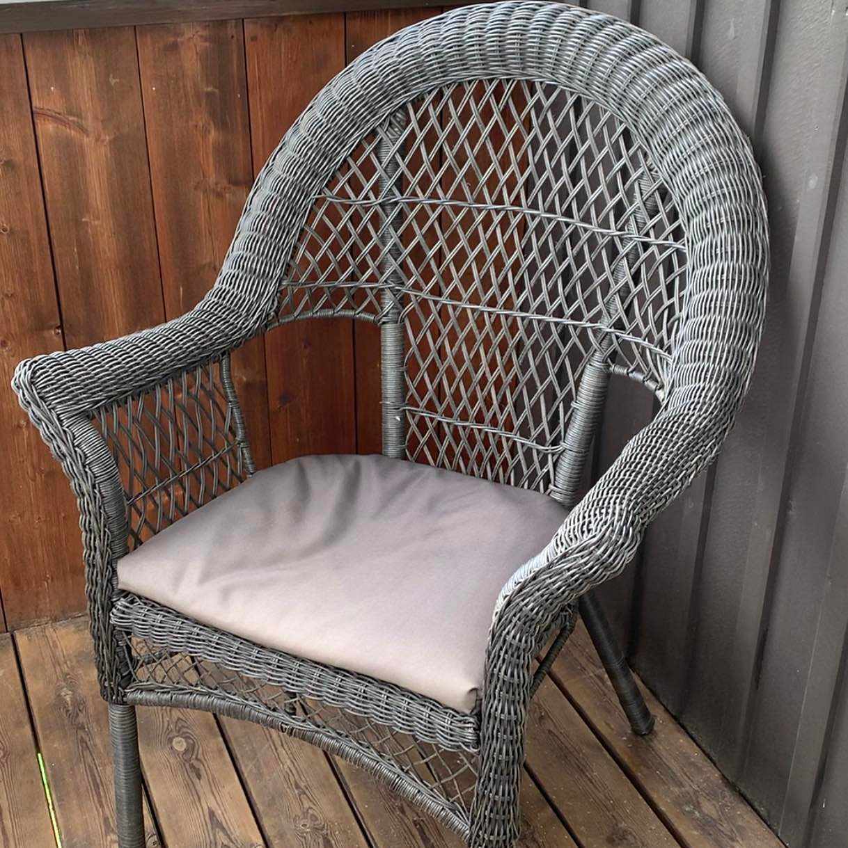 image of Move 4 chairs - 