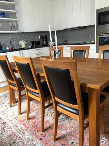 image of Matbord och stolar i ek - 