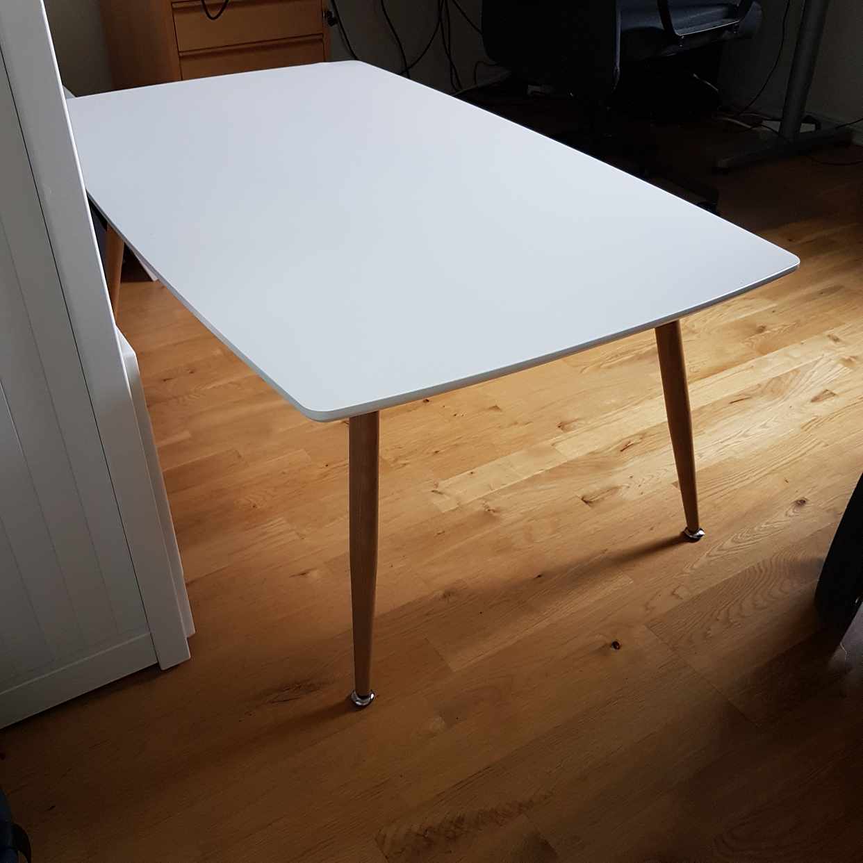 image of Två bord, matta m.m - Solna
