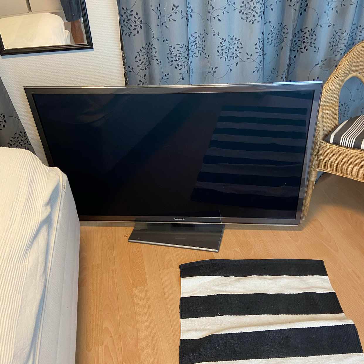 image of Plasma-TV Panasonic - Täby
