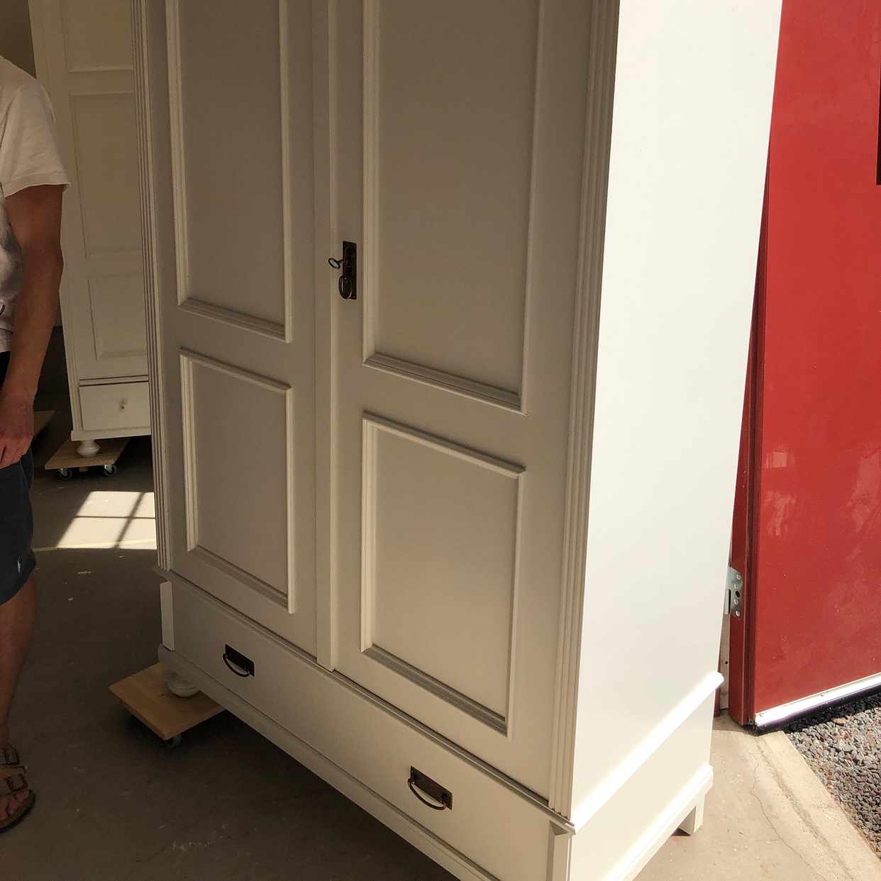 image of Skåp 200cm gånger 120 cm - 