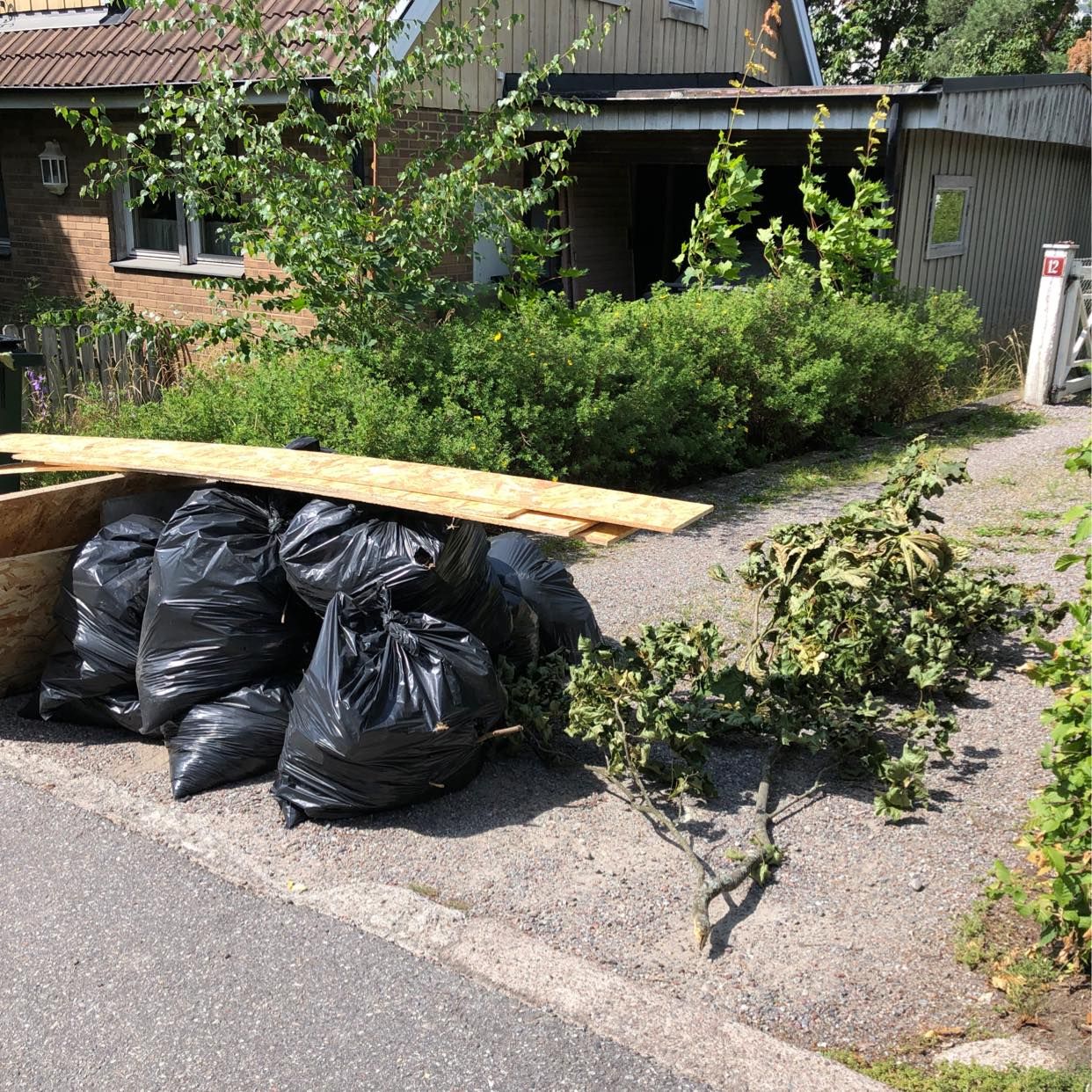 image of Trädgårdsavfall, OSB etc - Hägersten