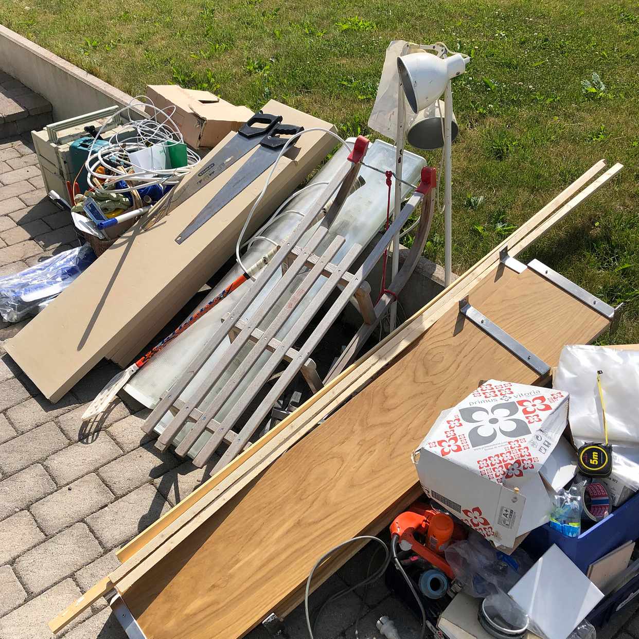 image of Diverse saker till tippen - Täby