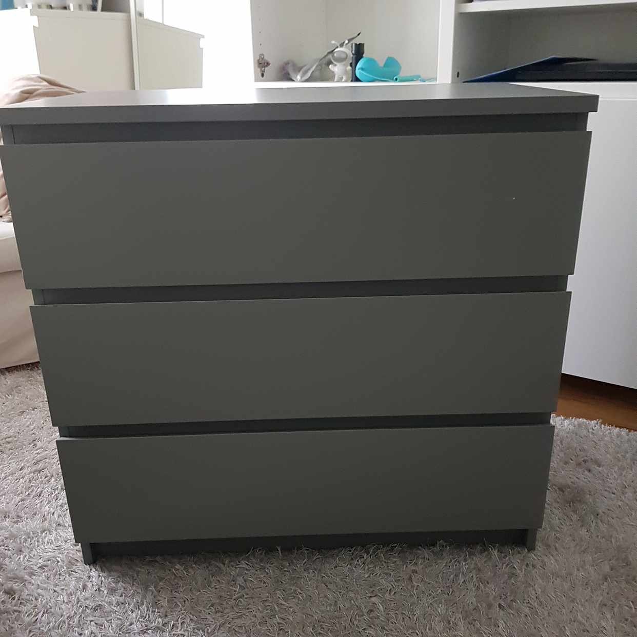 image of Malm byrå med 3 lådor - Vällingby