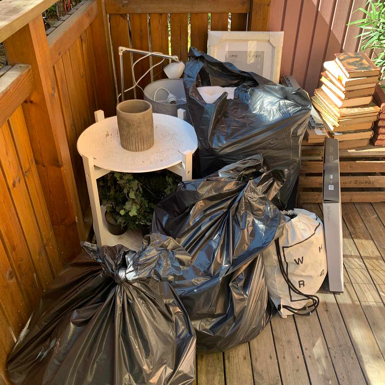 image of Diverse skräp - Stockholm