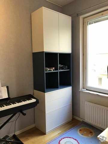 image of Eket (Ikea) bokhylla - 