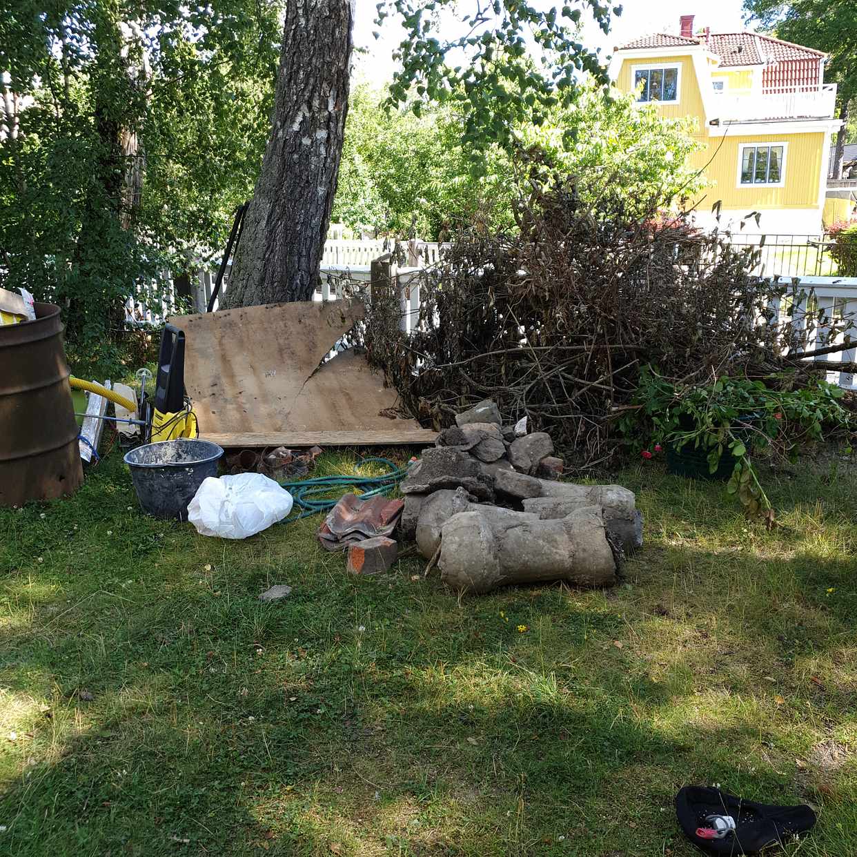 image of 3 högar se bilder - Nacka