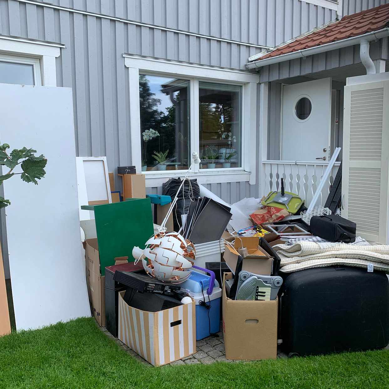 image of Blandat med möbler/saker - Hässelby