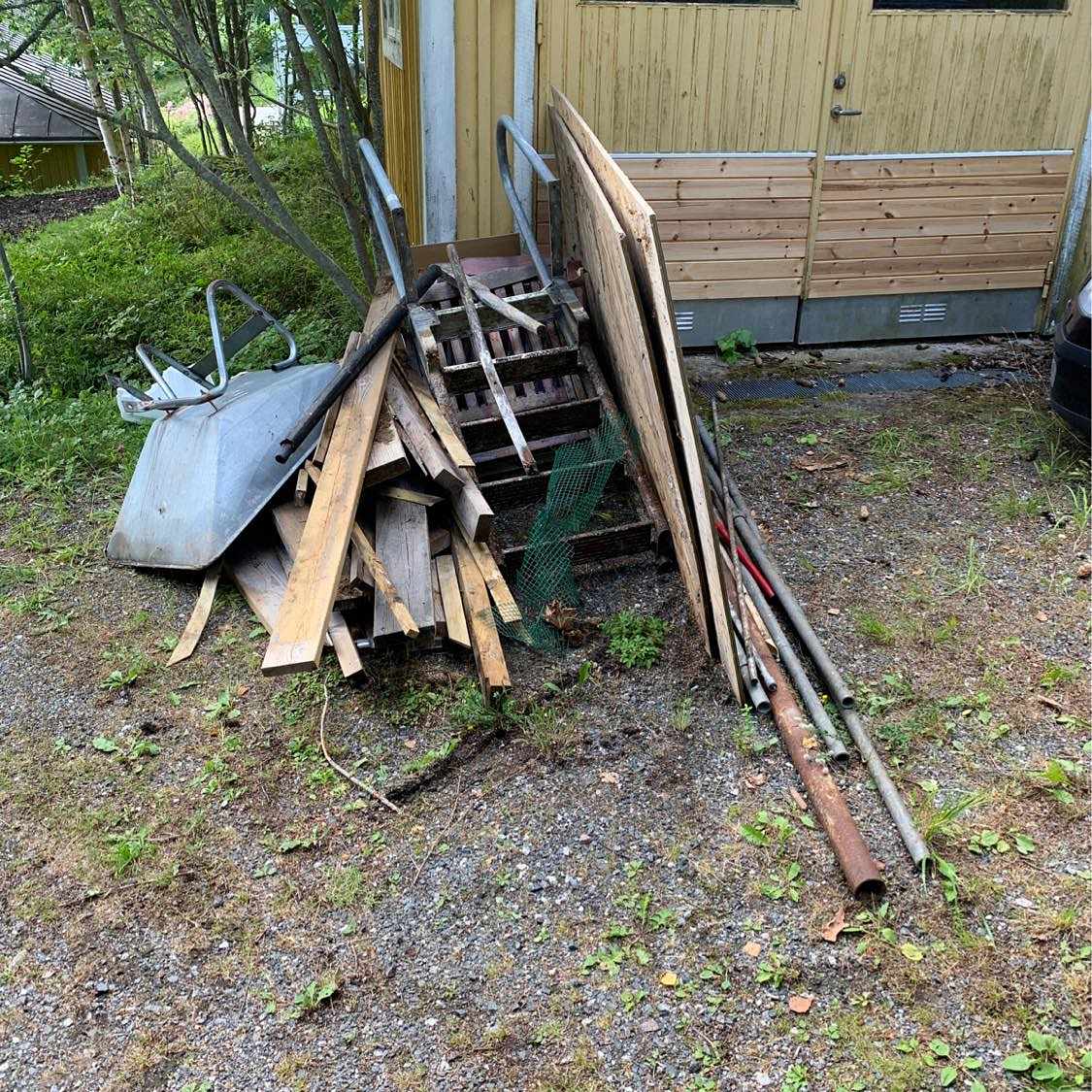 image of Hämta skräp - Norrtälje
