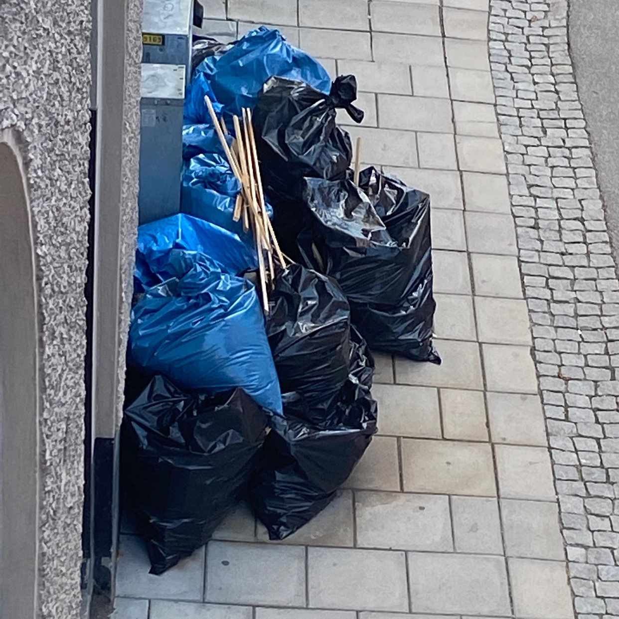 image of Trä,plast,damm - Stockholm