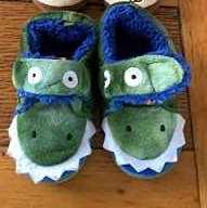 image of 2 pairs of slippers - Sundbyberg