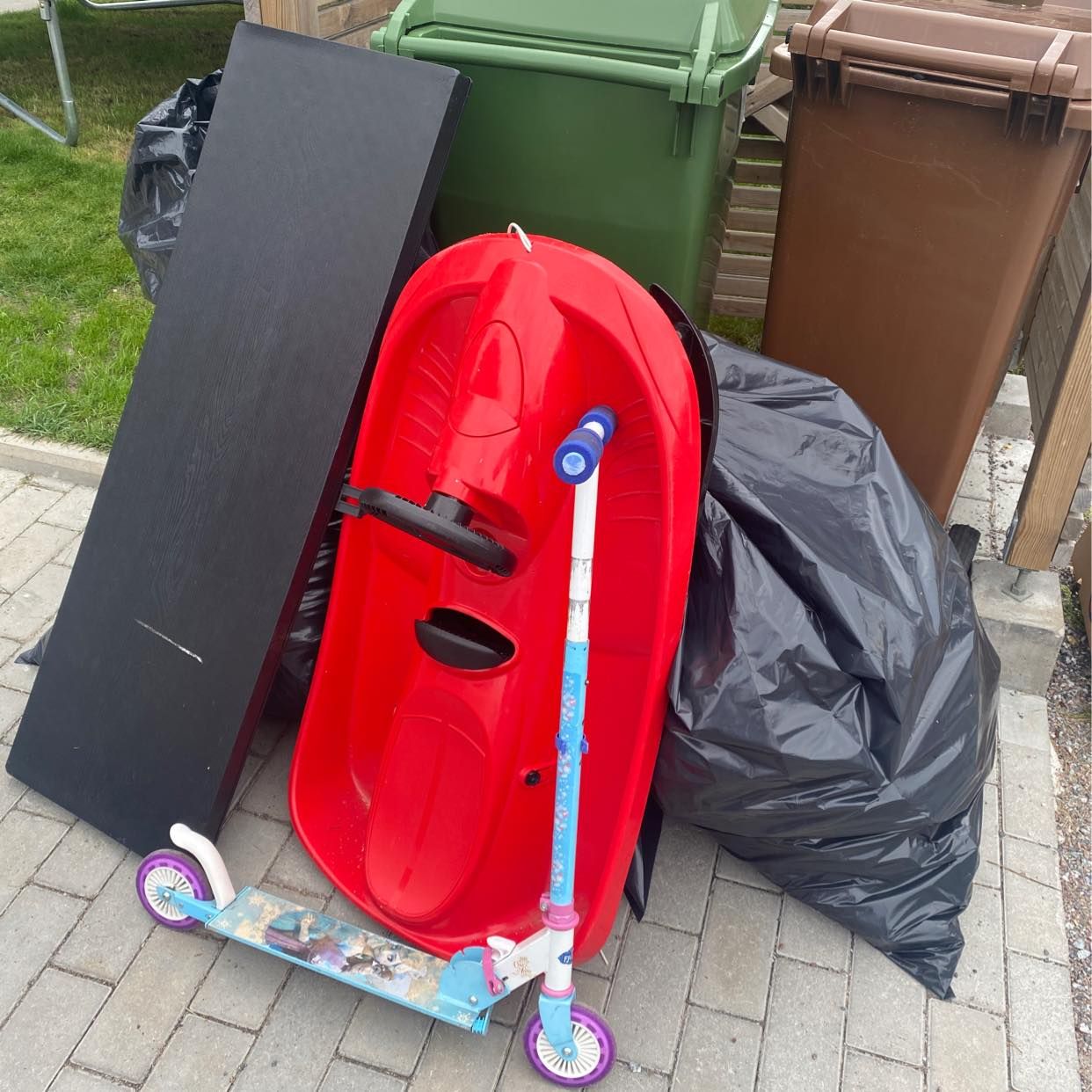 image of 3 svarta sopsäckar 2 små - Sundbyberg