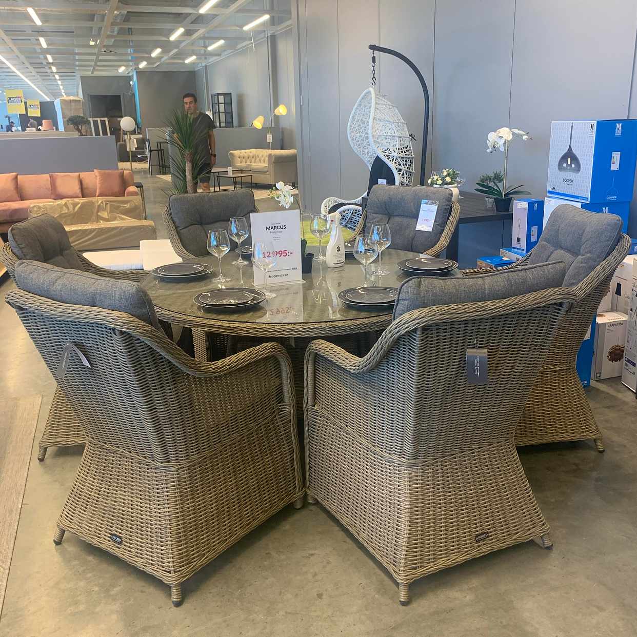 image of Bord och stolar - 