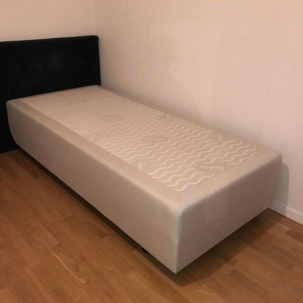 image of Bed 90x200 no madrass - 