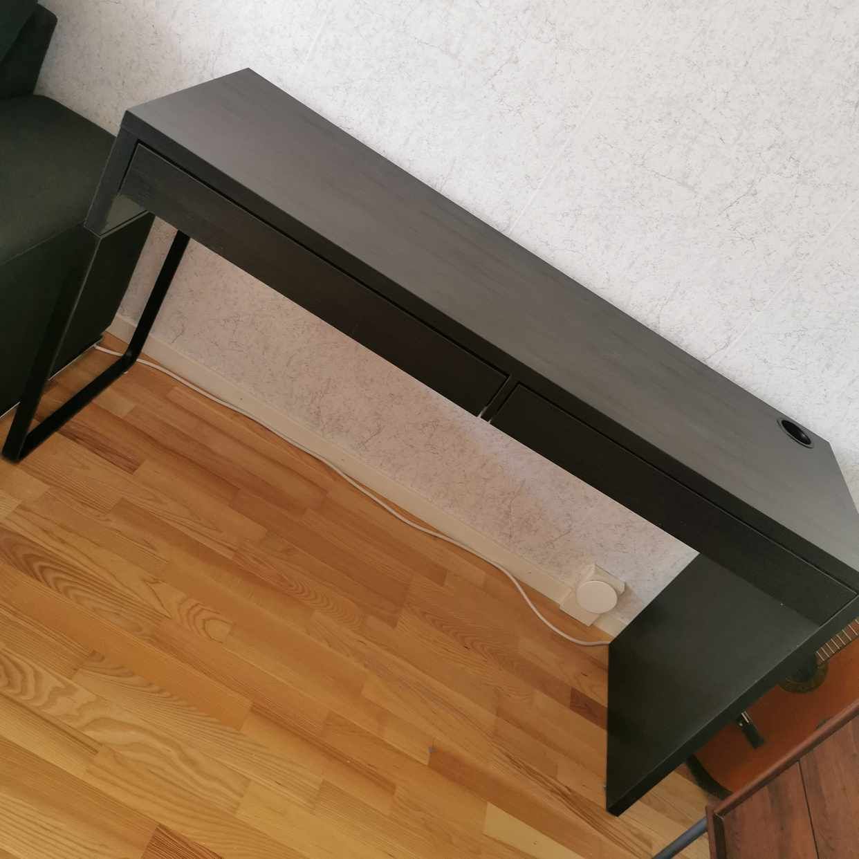 image of Skrivbord/databord ikea - Haninge
