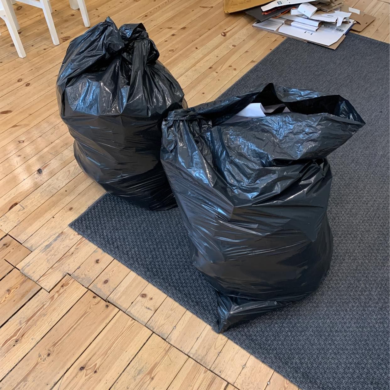 image of Två säckar m returpapper - Stockholms Stad
