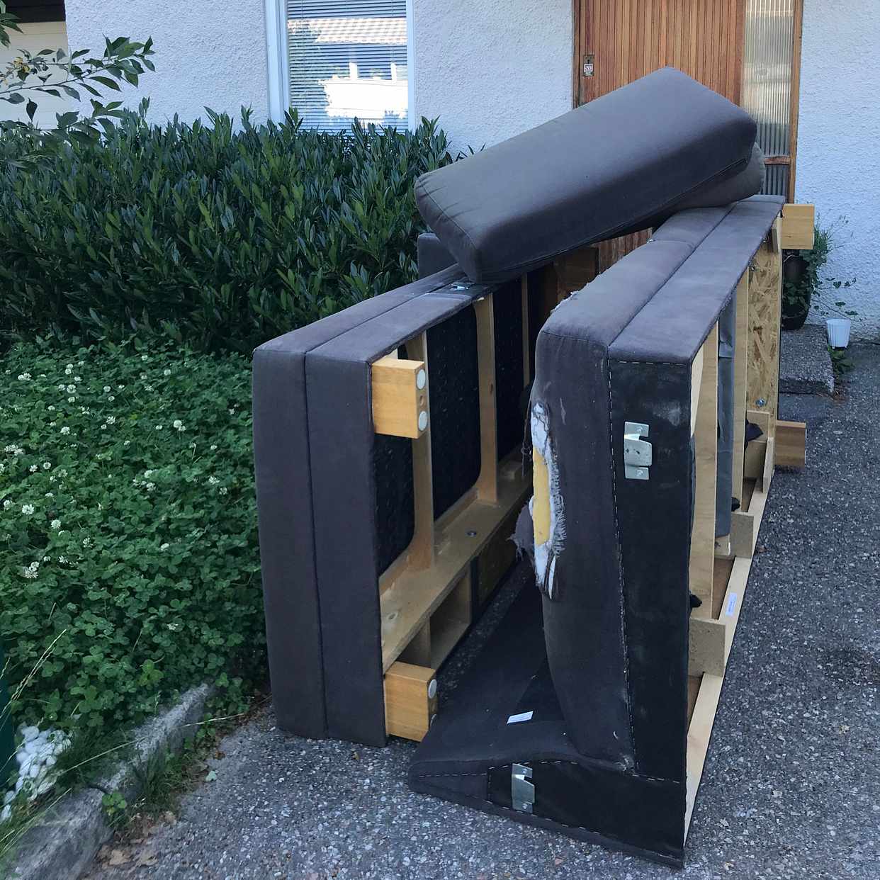 image of Slänga soffa - Enskede